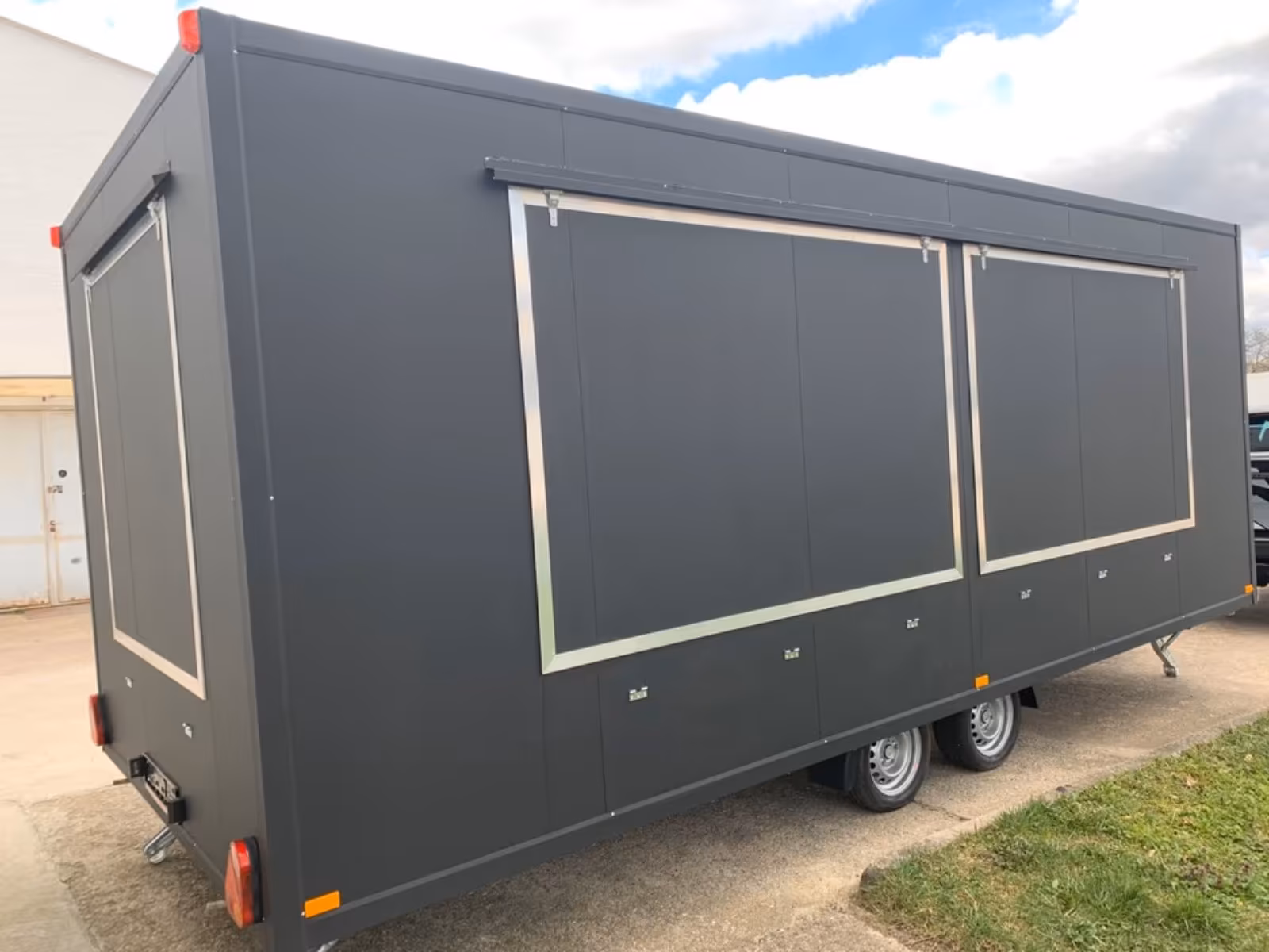 MEGA Grillwagen, Imbisswagen, FoodTruck, Imbissanhänger – Bild 8