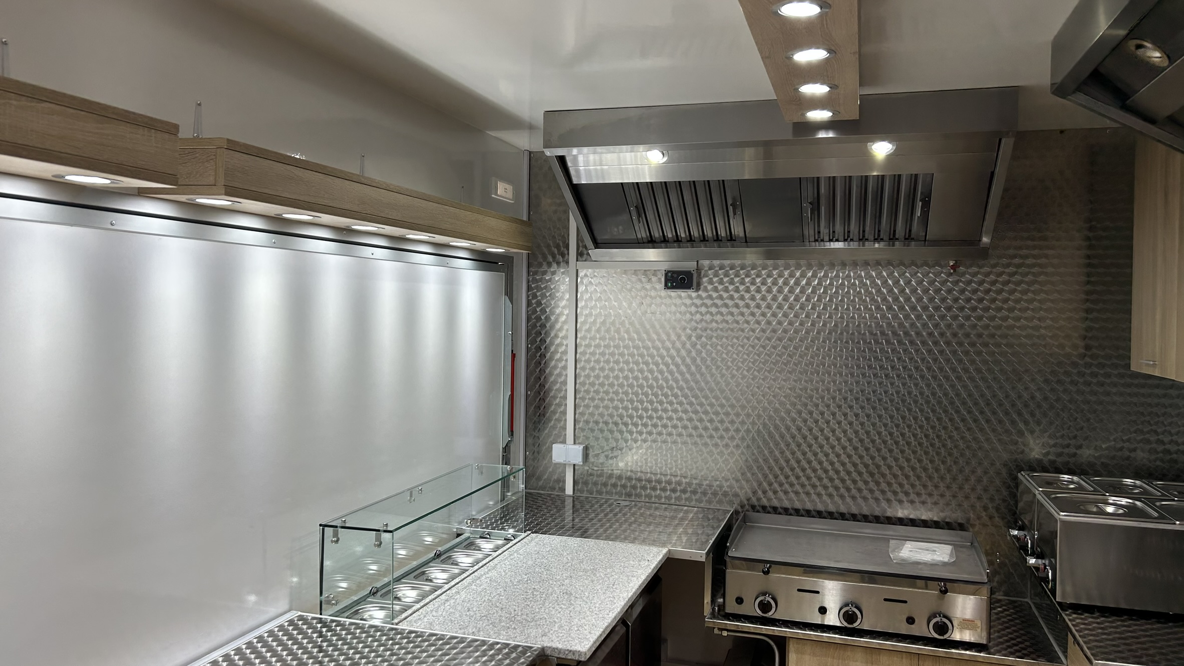 Imbisswagen Grill Fritteuse Gastronomie Ausstattung Edelstahl