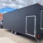 MEGA Grillwagen, Imbisswagen, FoodTruck, Imbissanhänger | Imbisswagen kaufen | FlexFuse GmbH