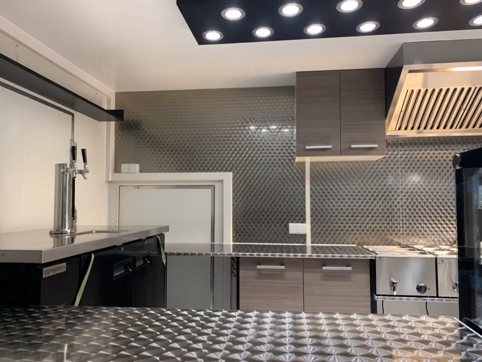 FlexFuse – Ihr Hersteller für Imbisswagen & Food Trucks