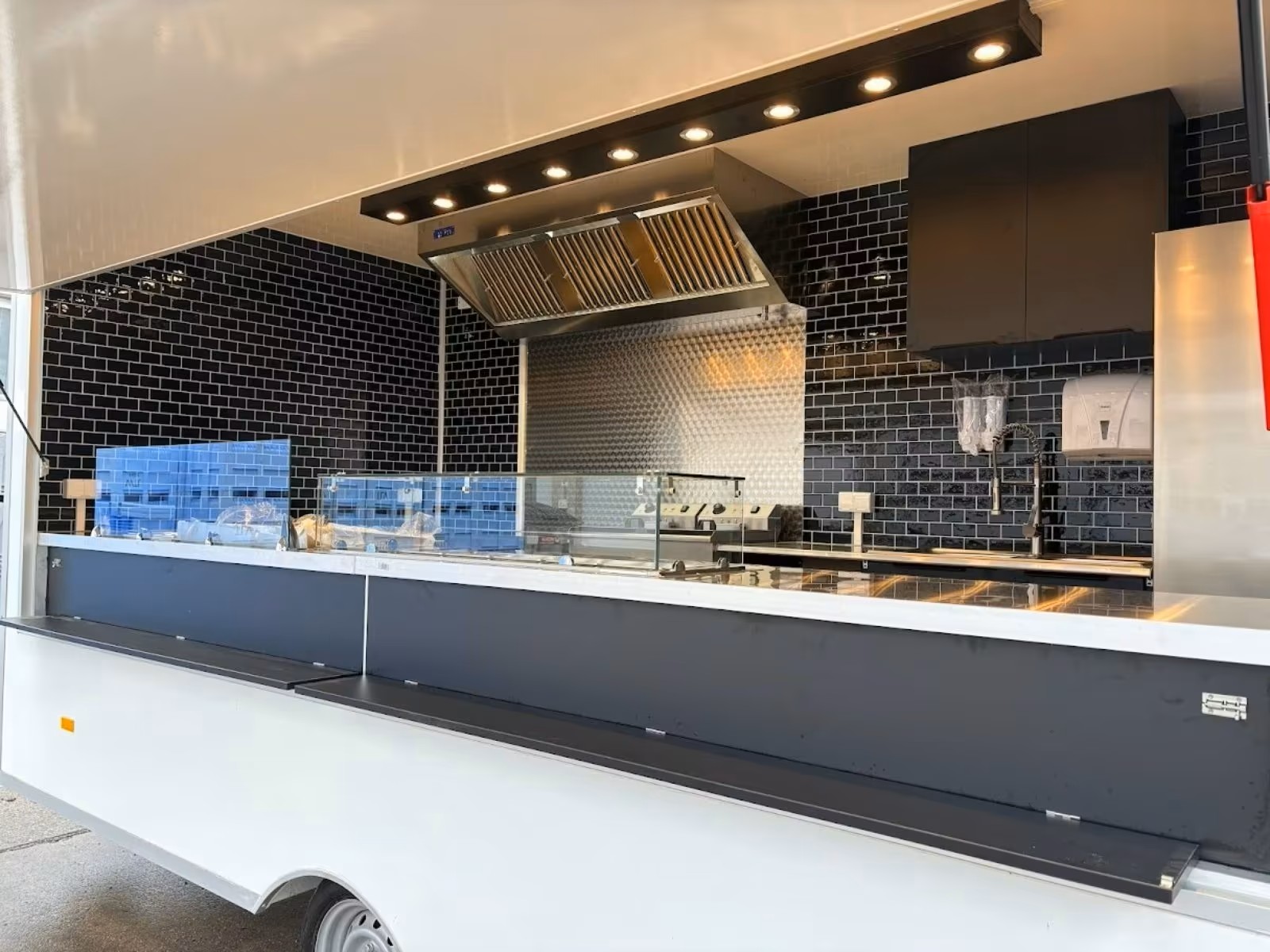 Imbissanhänger 4,2 m – Foodtruck – Bild 10